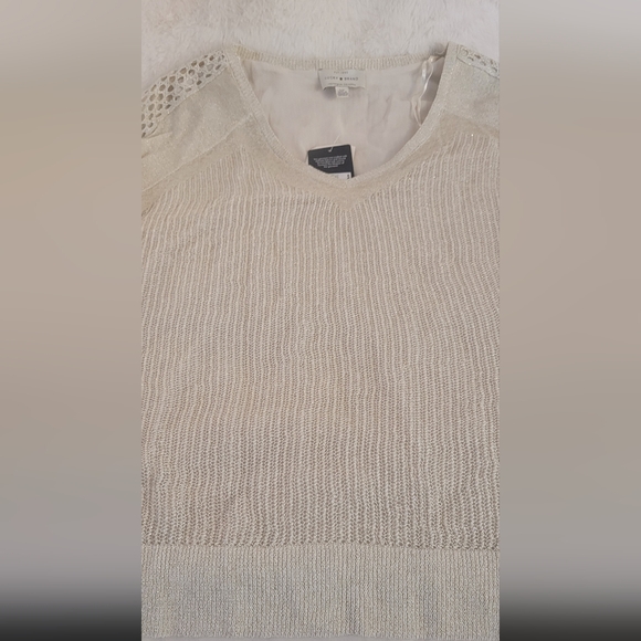 Lucky Brand V-Neck Sweater - Picture 3 of 12